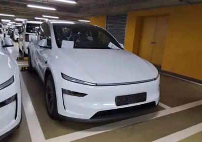 Tesla Model Y 2026, 1 км, за 34265.46 USD - фото 8