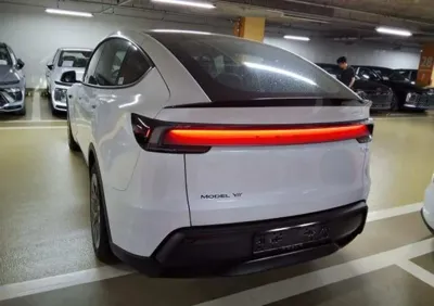 Tesla Model Y 2026, 1 км, за 34265.46 USD - фото 9