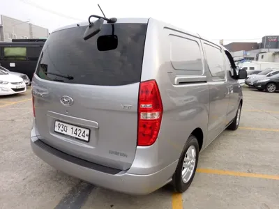Hyundai Starex 2019, 135740 км, за 8905.93 USD