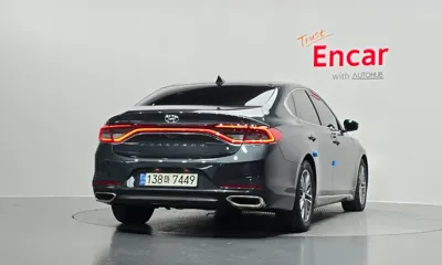 Hyundai Grandeur 2018, 252171 км, за 5732.9 USD
