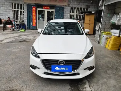 Mazda 3 Axela 2019, 51100 км, за 5839.72 USD