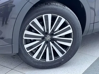 Volkswagen Tavendor 0, 100 км, за 26750.51 USD - фото 7