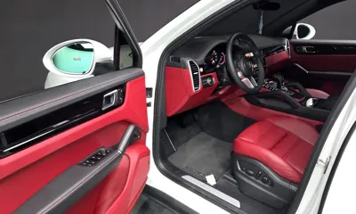 Porsche Cayenne 2023, 34260 км, за 65981.9 USD - фото 10