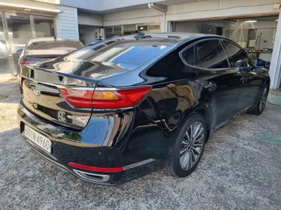 Kia K7 2016, 171227 км, за 5222.11 USD