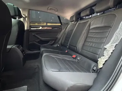 Volkswagen CC 2022, 110500 км, за 16185.68 USD - фото 9
