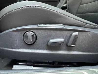 Volkswagen CC 2022, 110500 км, за 16185.68 USD - фото 20