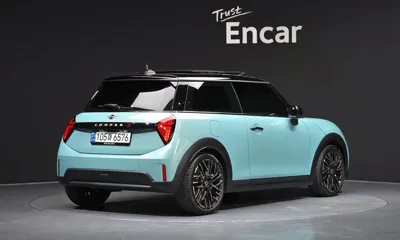 MINI Cooper 2025, 9653 км, за 21596.43 USD
