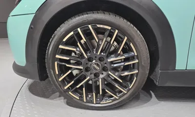 MINI Cooper 2025, 9653 км, за 21596.43 USD