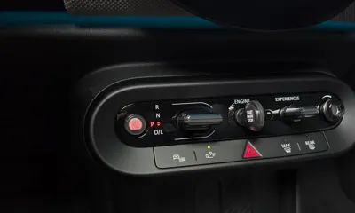 MINI Cooper 2025, 9653 км, за 21596.43 USD - фото 9