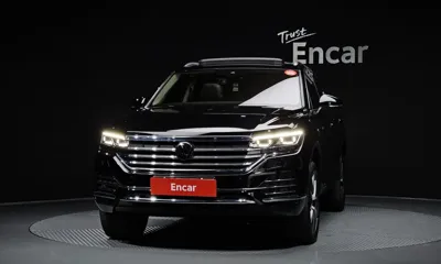 Volkswagen Touareg 2023, 50442 км, за 38874.07 USD