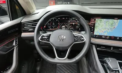 Volkswagen Touareg 2023, 50442 км, за 38874.07 USD - фото 13