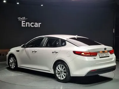 Kia K5 2016, 80269 км, за 6049.97 USD - фото 49