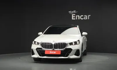 BMW 5-Series 2026, 8079 км, за 43680.88 USD - фото 3