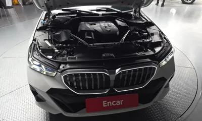 BMW 5-Series 2026, 8079 км, за 43680.88 USD - фото 6