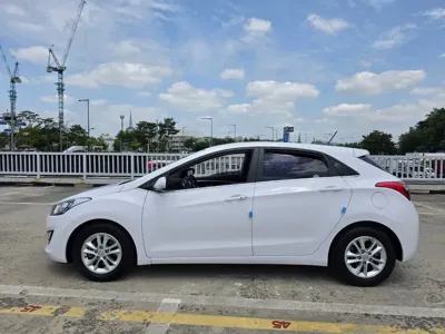 Hyundai i30 2015, 76698 км, за 4271.02 USD