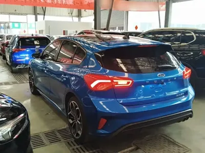 Ford Focus 2019, 63300 км, за 8254.7 USD