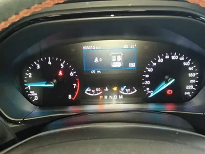 Ford Focus 2019, 63300 км, за 8254.7 USD - фото 12