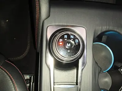 Ford Focus 2019, 63300 км, за 8254.7 USD - фото 14