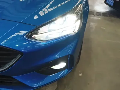 Ford Focus 2019, 63300 км, за 8254.7 USD - фото 24
