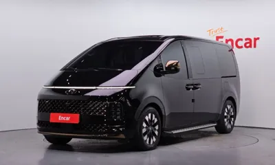 Hyundai Staria · 2025 год