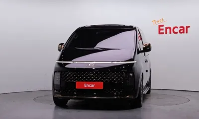 Hyundai Staria 2025, 72422 км, за 25052.9 USD