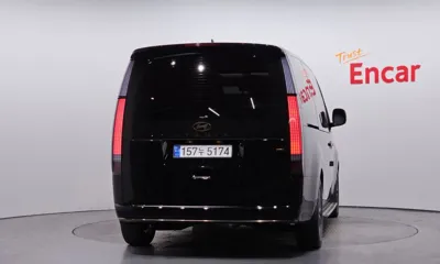 Hyundai Staria 2025, 72422 км, за 25052.9 USD