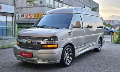 Chevrolet Express Van · 2019 год