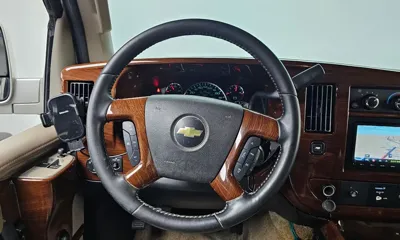 Chevrolet Express Van 2019, 138379 км, за 16187.64 USD - фото 13