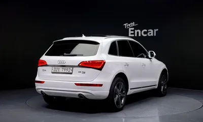 Audi Q5 2015, 178440 км, за 7882.29 USD