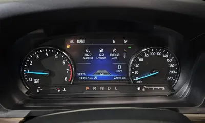 Ford Explorer 2021, 33365 км, за 19869.72 USD - фото 8
