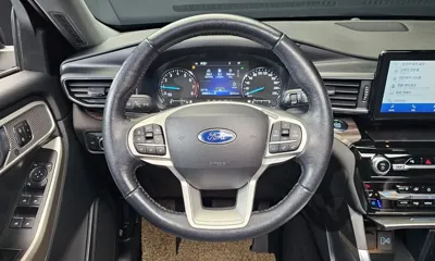 Ford Explorer 2021, 33365 км, за 19869.72 USD - фото 12