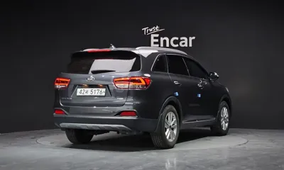Kia Sorento 2017, 117855 км, за 8458.68 USD