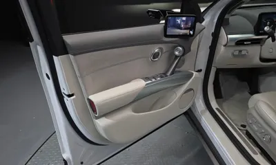 Genesis GV60 2023, 3989 км, за 39713.8 USD - фото 24