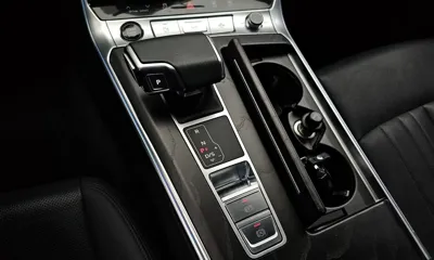 Audi A6 2021, 62836 км, за 21737.69 USD - фото 9