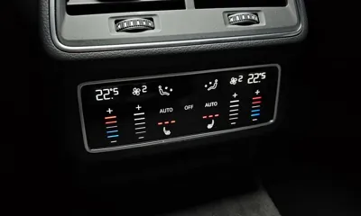 Audi A6 2021, 62836 км, за 21737.69 USD - фото 17