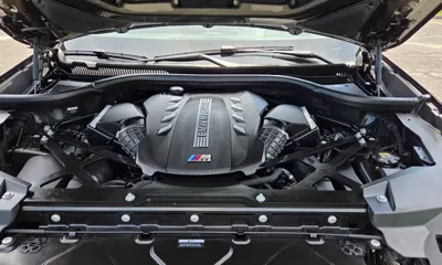 BMW X5M 2022, 63389 км, за 58170.32 USD - фото 6