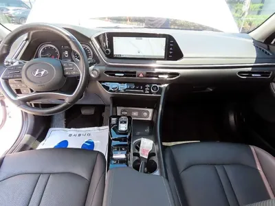 Hyundai Sonata 2023, 66086 км, за 16519.05 USD - фото 7