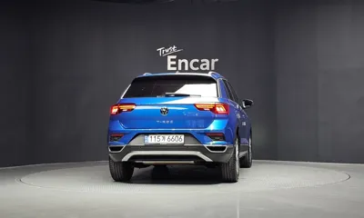 Volkswagen T-Roc 2021, 40250 км, за 16848.83 USD