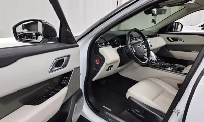 Land Rover Range Rover Velar 2018, 122768 км, за 16451.93 USD - фото 10