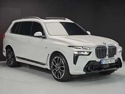 BMW X7 2025, 12046 км, за 650061.52 USD
