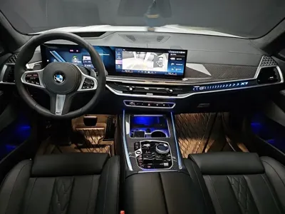 BMW X7 2025, 12046 км, за 650061.52 USD - фото 7