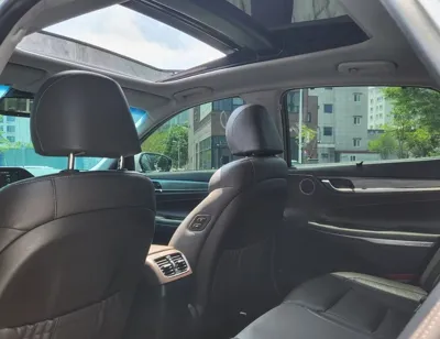 Hyundai Grandeur 2019, 157368 км, за 9094.45 USD - фото 11