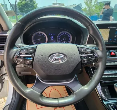 Hyundai Grandeur 2019, 157368 км, за 9094.45 USD - фото 13