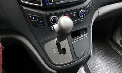Hyundai Starex 2018, 160297 км, за 9130.32 USD - фото 9