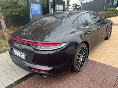 Porsche Panamera 2023, 58000 км, за 39654.72 USD