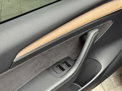 Tesla Model 3 2021, 135000 км, за 15594.68 USD
