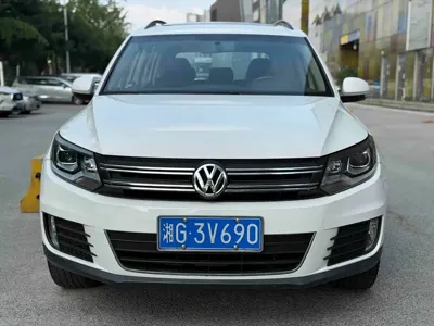 Volkswagen Tiguan 2014, 150000 км, за 3501.99 USD