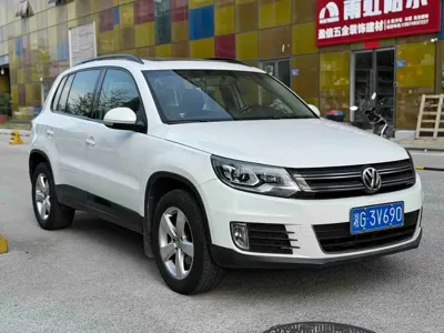 Volkswagen Tiguan 2014, 150000 км, за 3501.99 USD