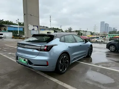 Zeekr 001 2021, 70000 км, за 17116.86 USD