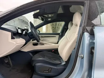 Zeekr 001 2021, 70000 км, за 17116.86 USD